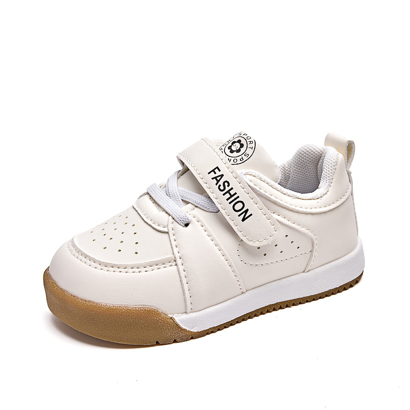 Zapatos infantiles para bebés de primavera y otoño nuevos zapatos infantiles, zapatos deportivos casuales para niños antideslizantes, zapatos suaves al por mayor