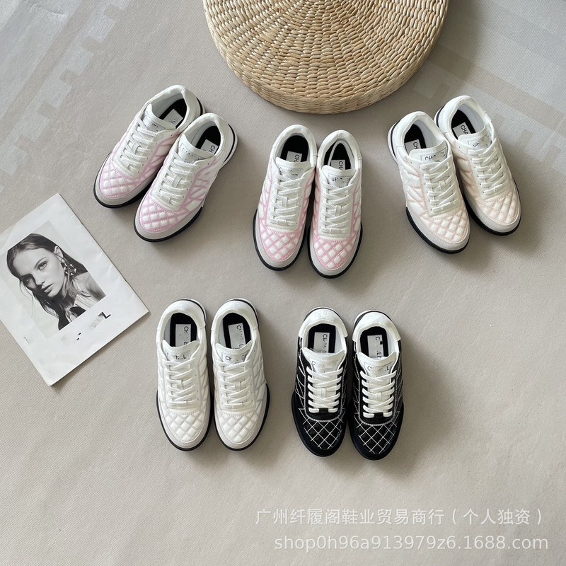 Cross-Border 2025 New Style Small Fragrant Leather Rhombus Pattern Thick-Soled Moral Training Shoes for Women, Distressed Casual Sports Tennis Shoes for Women