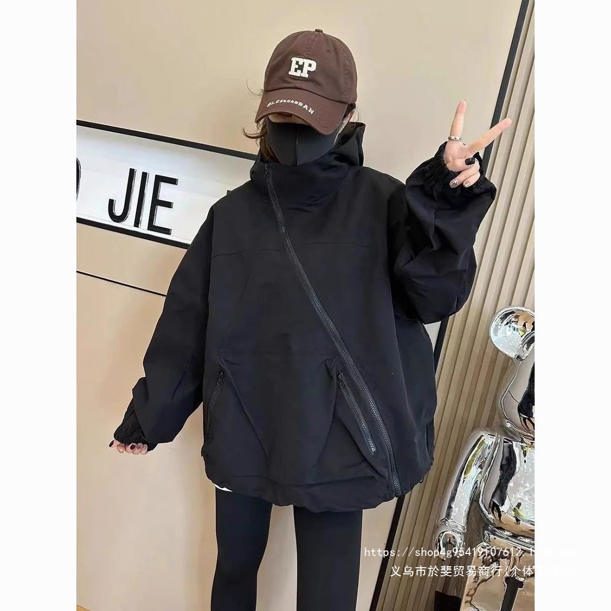 潮牌美式连帽冲锋衣外套女春秋宽松百搭夹克斜拉链设计感工装风衣