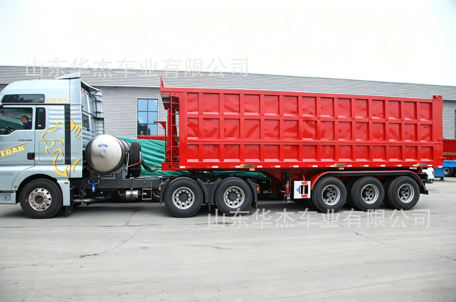 Cross-border African and Southeast Asian 380-horsepower 6*4 dump truck, Howo self-unloading truck, construction soil transport vehicle