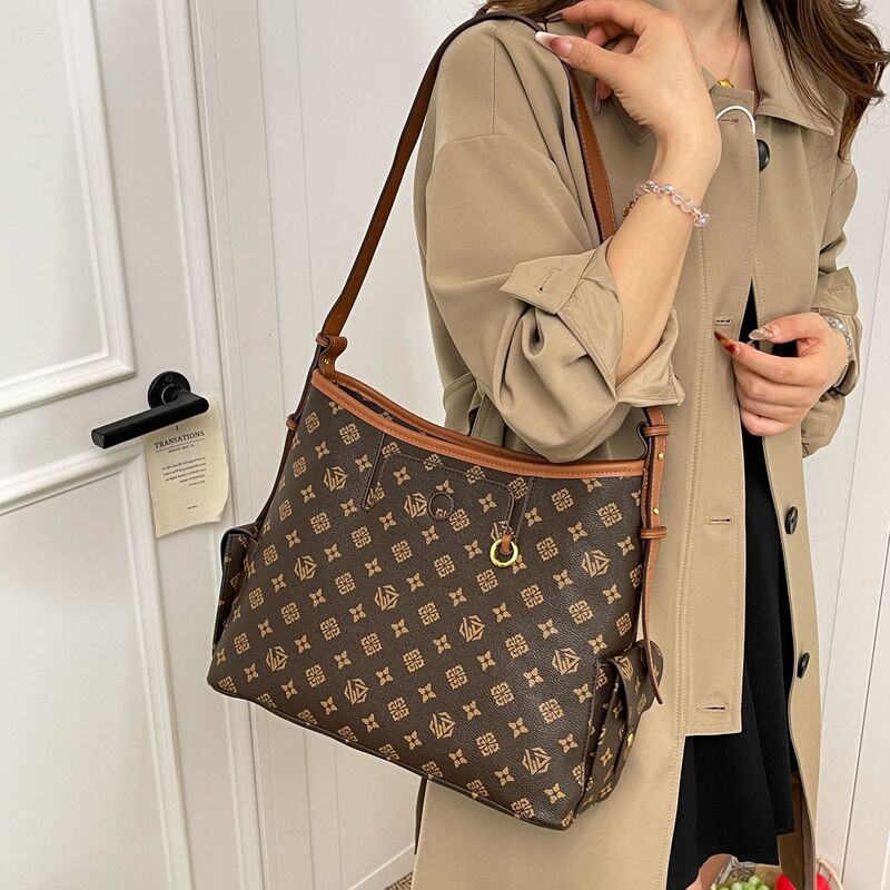Cross-Border Large-Capacity Fashionable Women's Bag 2025 Early Spring New Style Single Shoulder Crossbody Bag Vintage Monogram Underarm Tote Bag