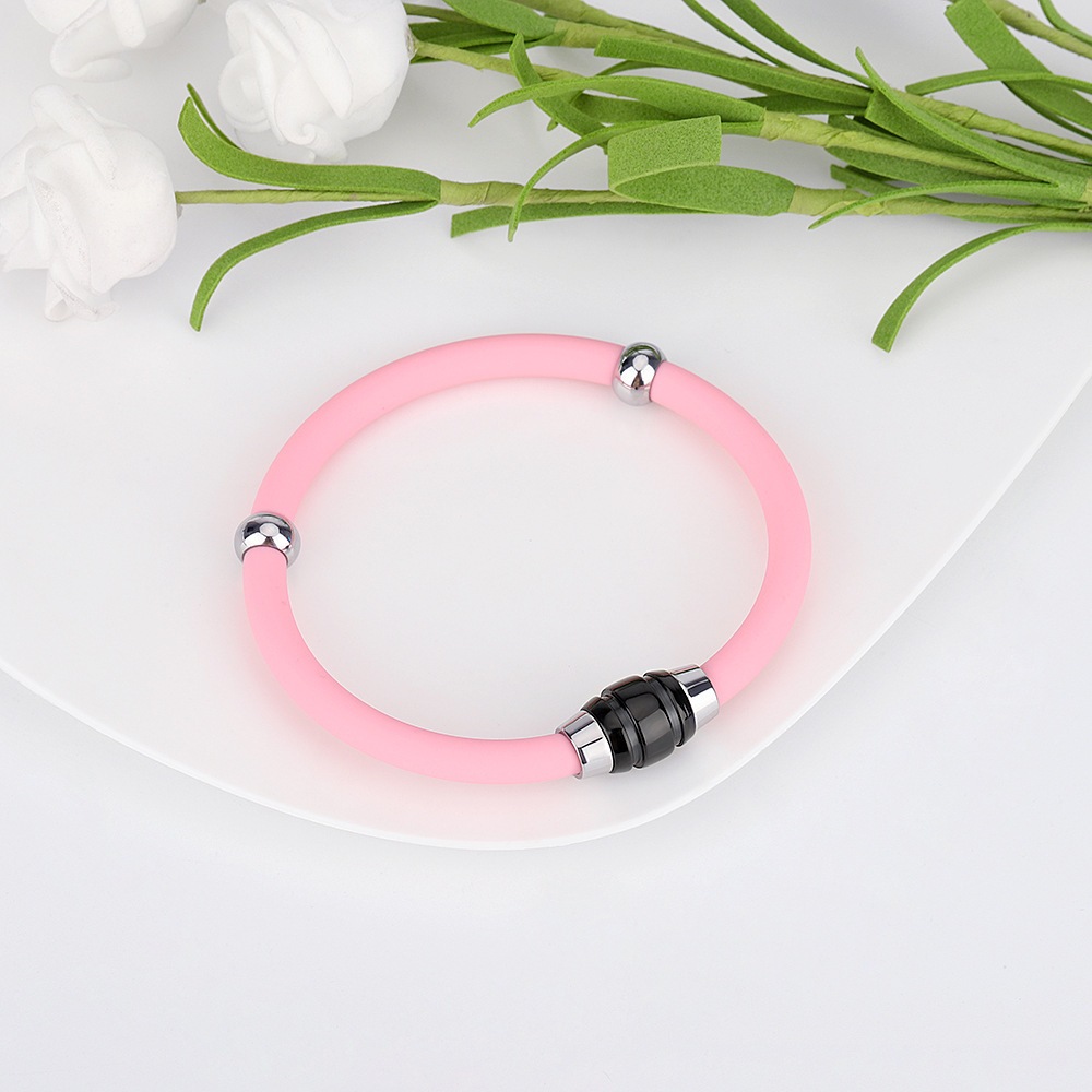 Lady Simple Style Solid Color Silica Gel Titanium Steel Wristband display picture 3