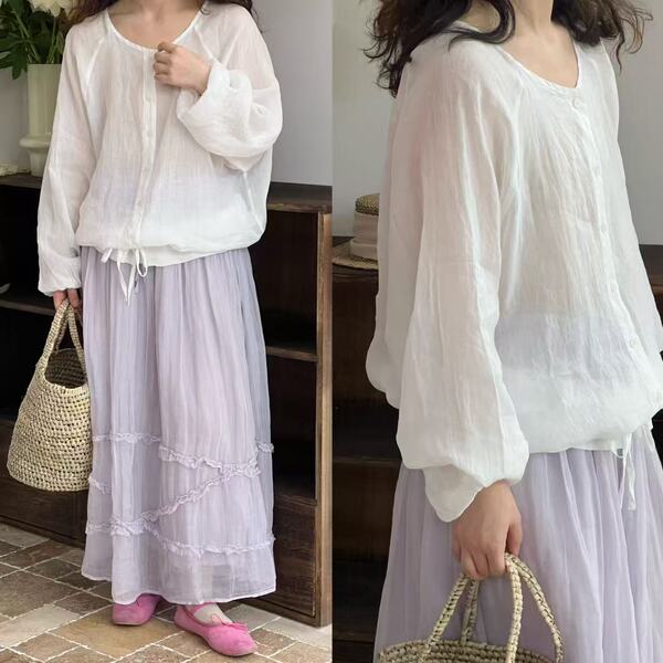 Retro shirt with a round collar
