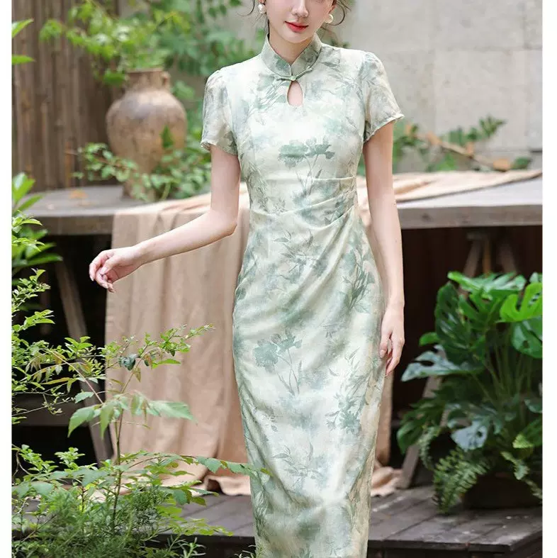 绿色修身旗袍夏新中式改良年轻款少女素雅日常可穿连衣裙高端气质