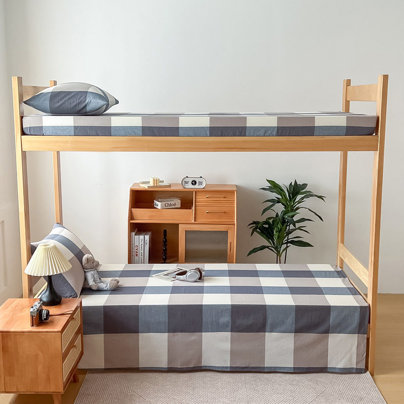 Al comienzo de la temporada escolar, ropa de cama de tres piezas para dormitorios de estudiantes universitarios de algodón de clase A, sábanas generales y fundas de edredón se pueden lavar a máquina