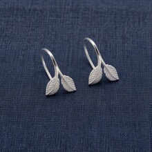 ���yɫ���~���ŮС�����n����|���s���h�r�Ђ����OӋ�ЏS��ֱ��