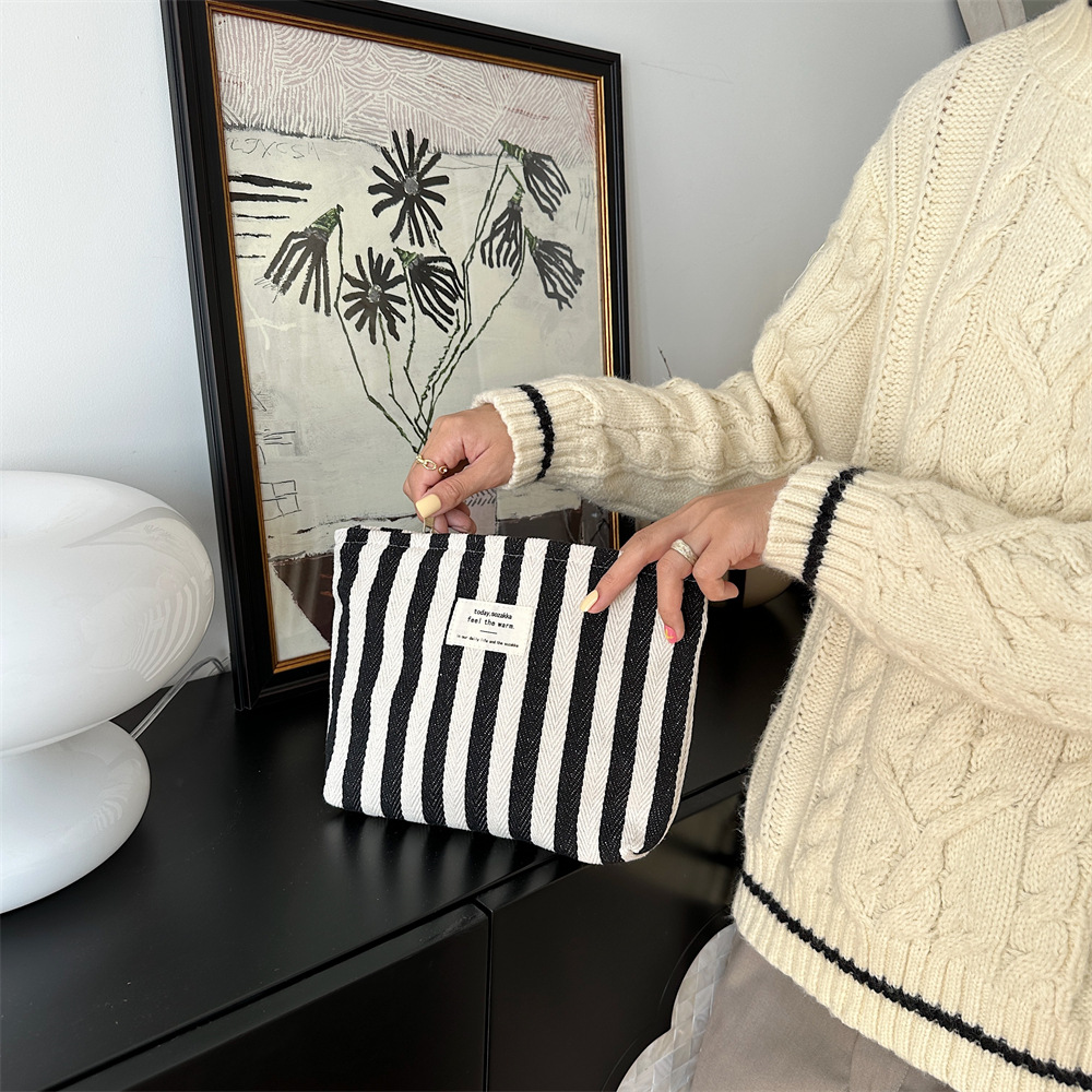 97g Weight Canvas Lining Material Zipper Closure Type / Strap Type Cosmetic Bag Bags Type Casual, Holiday Occasion Canvas Material Bag, Stripe Pattern All Seasons Season Women's Gender Streetwear Style Square Shape Medium Size Streetwear Bag Stripe Canvas Square Makeup Bags 31
