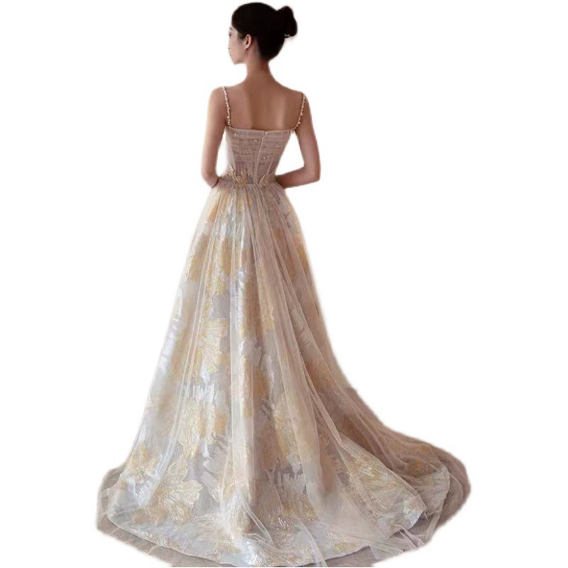 Summer cocktail evening dress, lifting effect