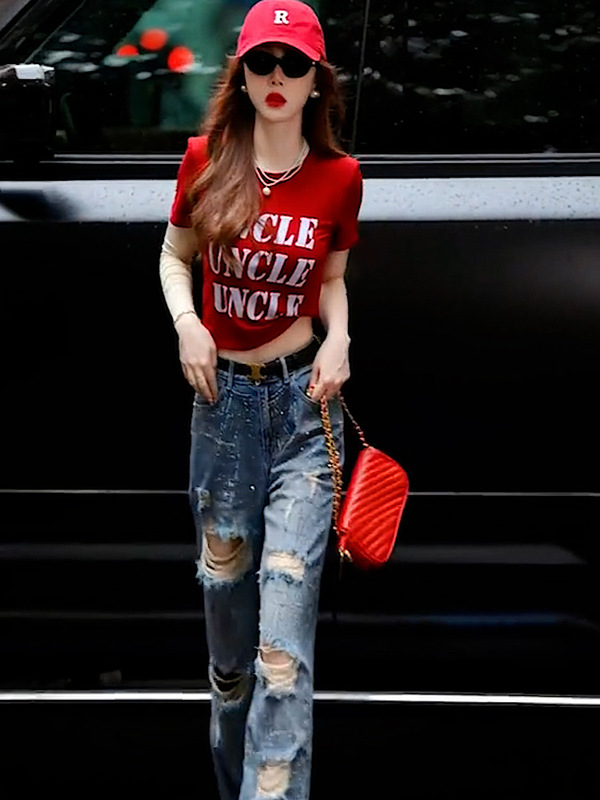 Internet Celebrity Same Style Red Pure Desire Style Printed Short Slim-fit T-shirt Two-piece Set Women's Fashionable Ripped Jeans Trendy
