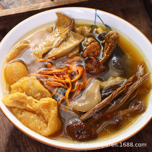 Yunnan, Yunnan and Fujian family colorful mushroom soup bag mushroom soup bag 88g edible mushroom morel Agaricus blazeitake Cordyceps militaris