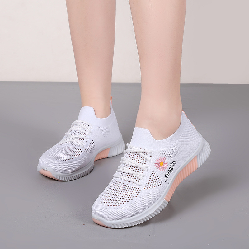New Spring and Summer Women's Fly-Knit Sports Shoes, Fashionable and Versatile Running Shoes, Mesh Breathable Casual Female Students