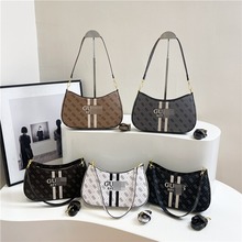 跨境轻奢单肩包潮流大字母印花新月手提包包腋下包通勤百搭斜挎包