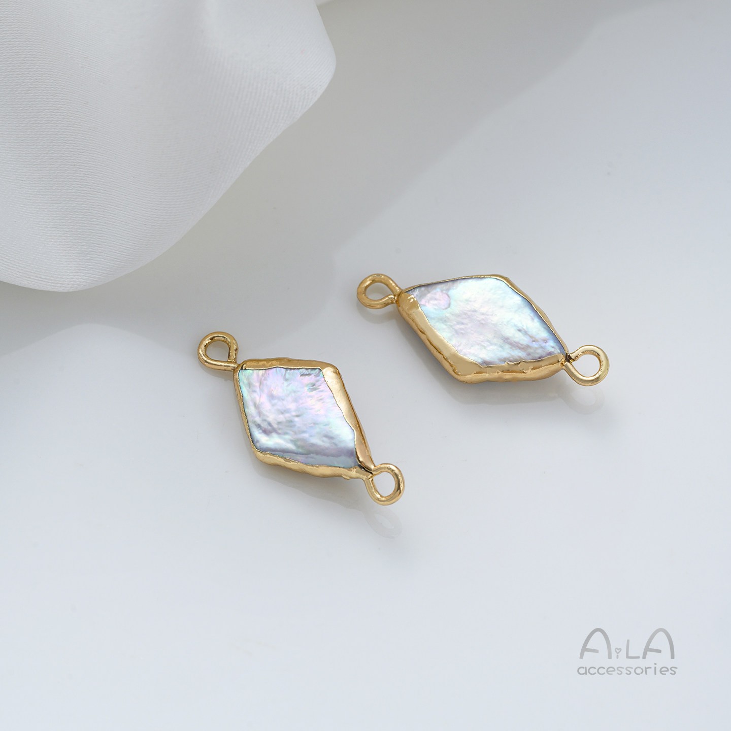 天然バロック異形真珠双穴ペンダントシングル吊り飾り米珠平円形手作りdiy縁取り部品