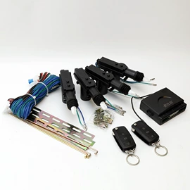 汽车防盗器;倒车雷达;车顶灯