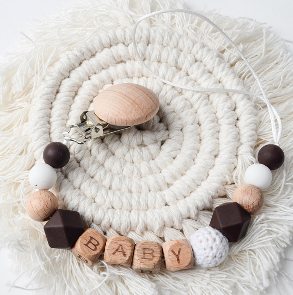 Baby beech tetina clip de cabello crochet anti-caída cadena letra beech baby silicone tetina cadena perlas de octogono