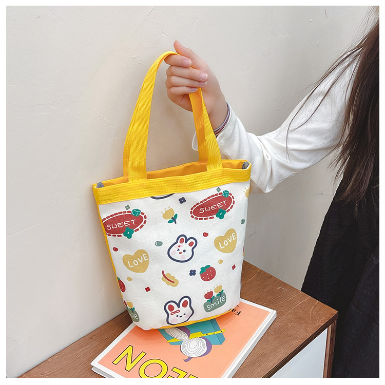 New gift packages: Instagram cute cartoon tiger, new bucket bag, hand-held canvas bag, and girlish round bucket bag undefined