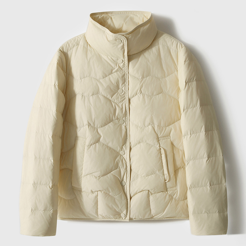 95白ガチョウの毛が薄くて短いです。痩せている繭型のダウンジャケット2025冬の新型の婦人服の上着のショートコートの女性です。