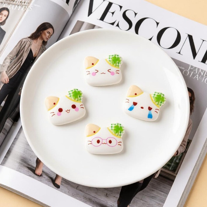 Cute cartoon clover emoji cat resin accessories for DIY handmade hair clips, hair accessories, and phone case stickers Cute cartoon clover emoji cat resin accessories for DIY handmade hair clips, hair accessories, and phone case stickers