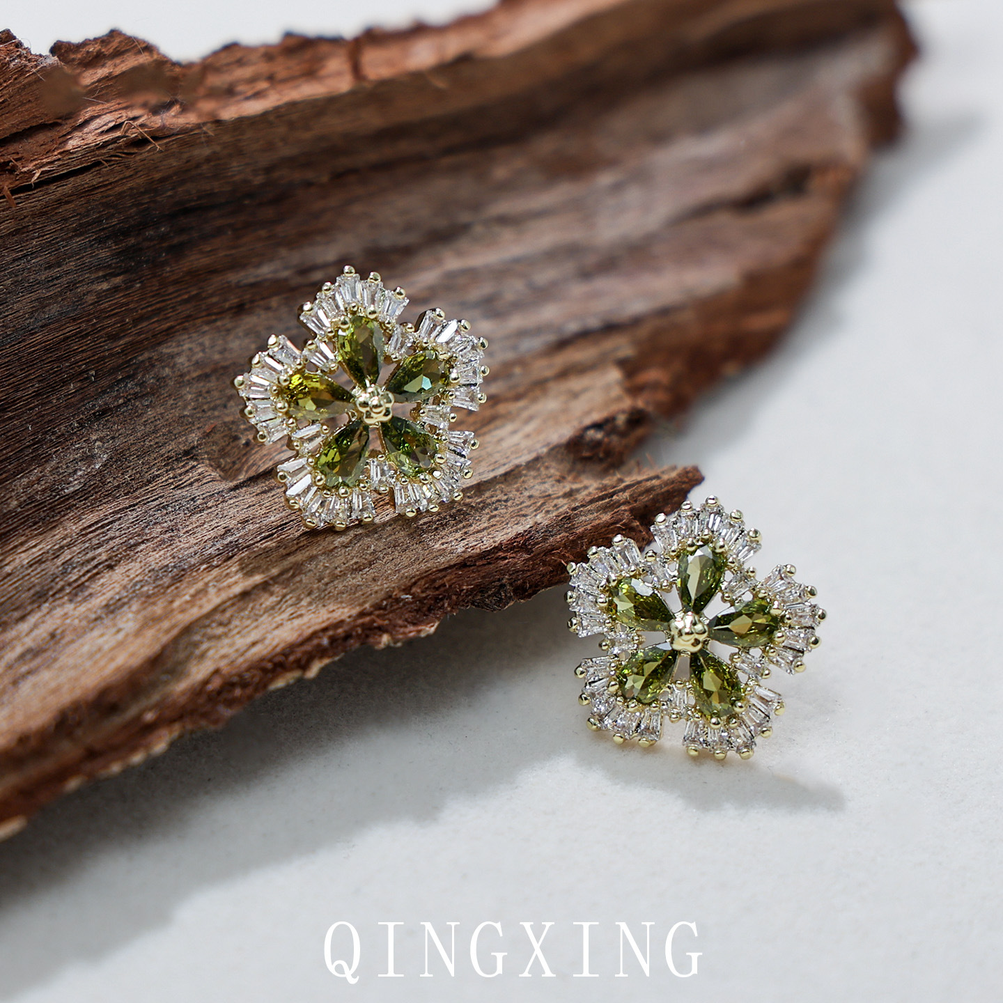 Boucles d'oreilles flocons de neige en zircon vert olive, style forêt, élégantes et polyvalentes, pour jeunes filles._voghion.com