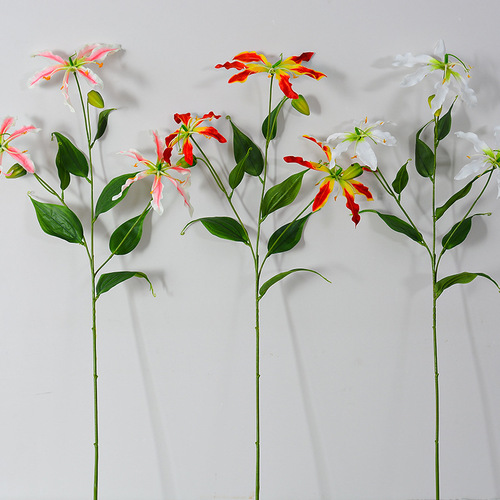Simulated Flower Chrysanthemum Flame Lily Single Stem Artificial Flower Home Decor Item Flower Arrangement Ornament Wedding Celebration Landscape Photography Prop