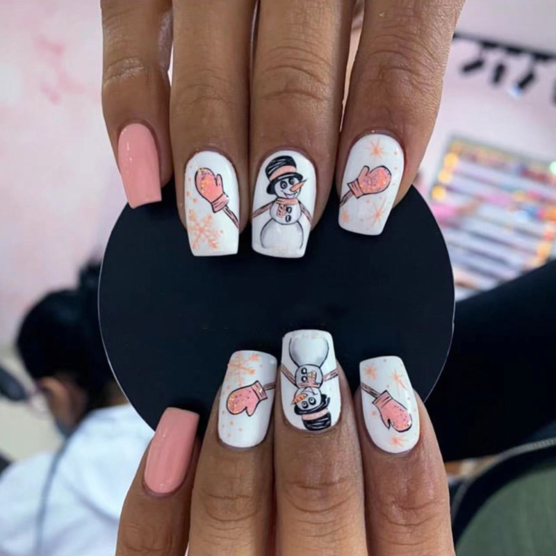 Winter sweet pink short square wear nail piece Christmas Snowman snowflake design removable fake nails Winter sweet pink short square wear nail piece Christmas Snowman snowflake design removable fake nails
