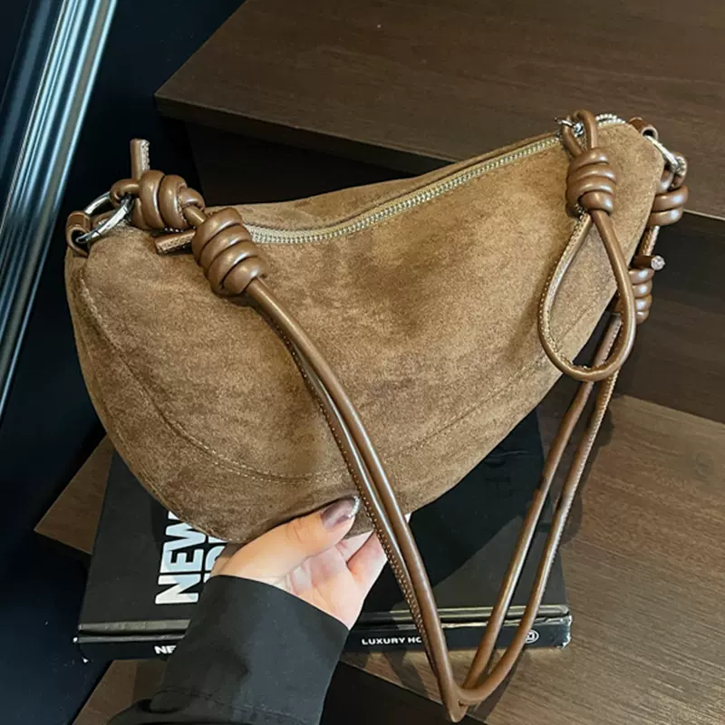 跨境高级质感包包女大容量2025新款秋冬小众设计复古斜挎包饺子包