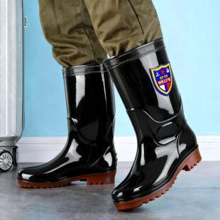 ��ĥţ��׷�����ʿ�����ڱ�ˮЬ��Ͳ ���ط�ˮ�LͲ��Ь�п���~