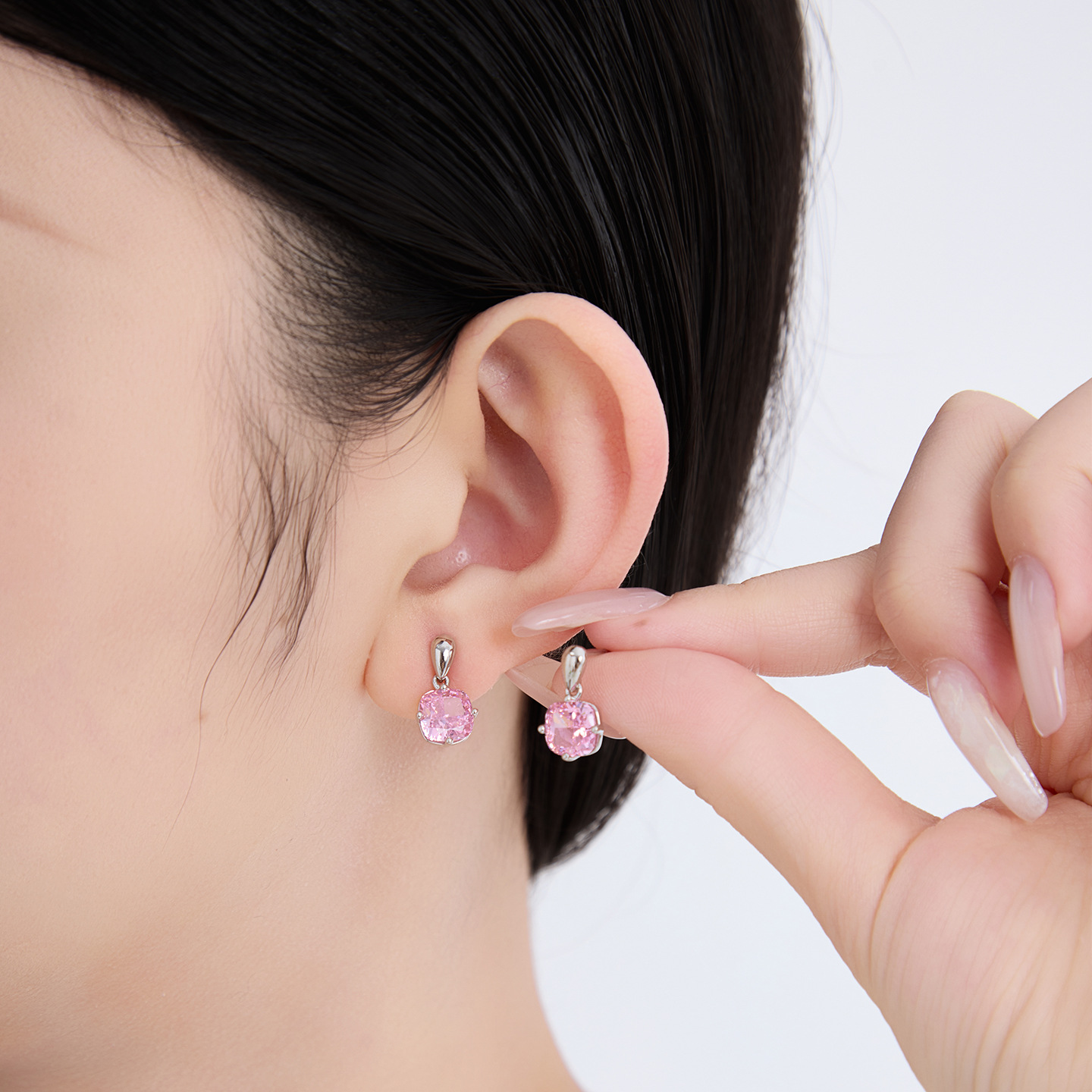Aretes Cuadrados Rosados de Aleación de Cobre Galvanizado image 3