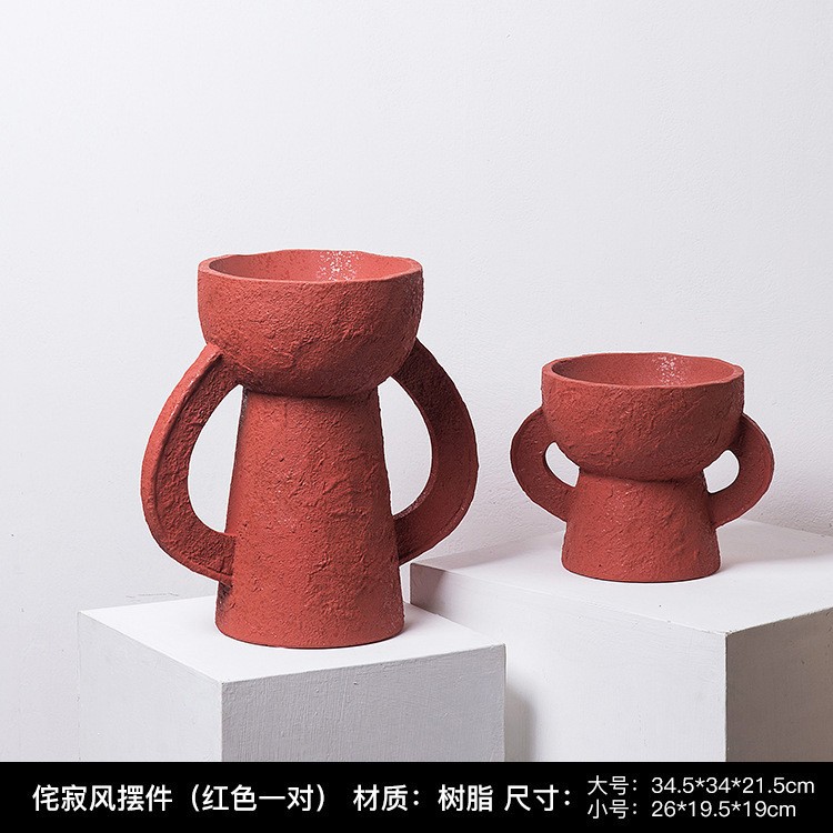 リビングルームの置物は軽くて豪華で高級な雰囲気のお酒棚の装飾品です。