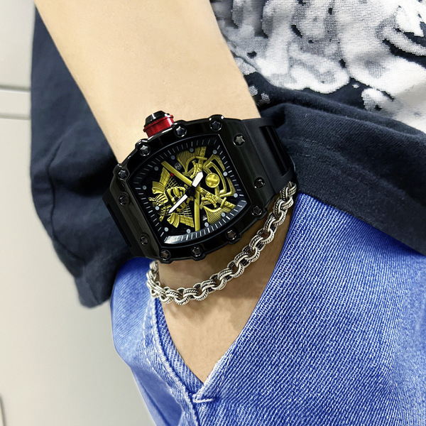 fashionable men's watch