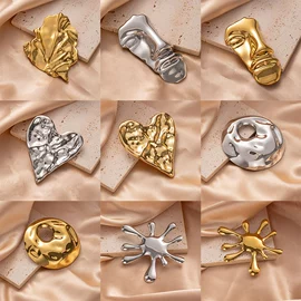 耳环;耳钉;项链