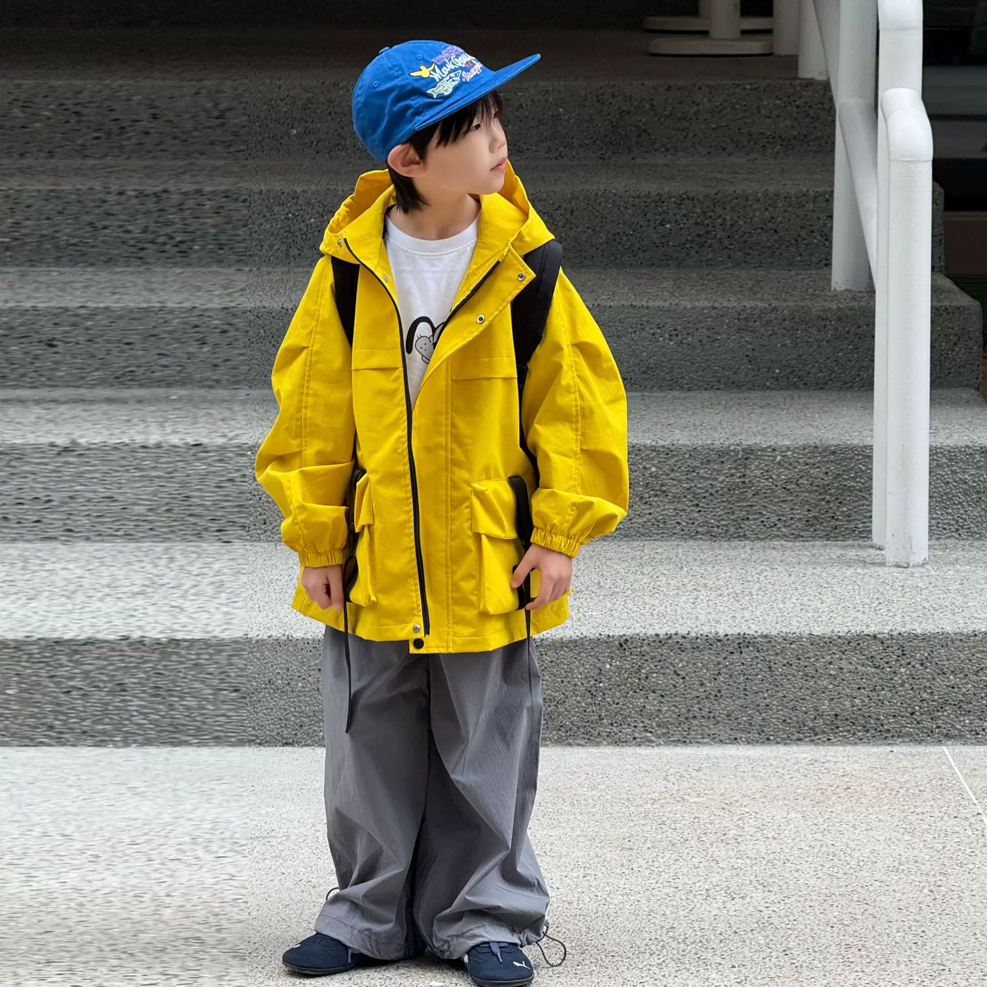 男童春季外套休闲儿童风衣2026春秋新款男孩连帽冲锋衣织里童装潮