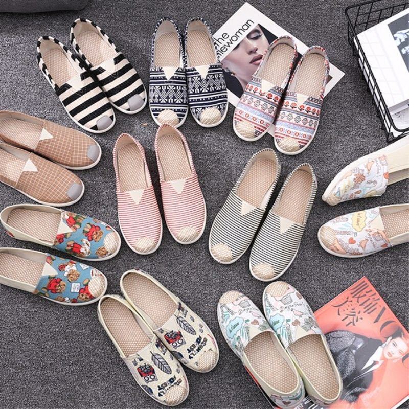 2026 Spring New Style Old Beijing Cloth Shoes for Women, Soft-Soled Slip-On Canvas Shoes, Export Shoes, Fisherman Shoes, Korean Version, Versatile 2026 Spring New Style Old Beijing Cloth Shoes for Women, Soft-Soled Slip-On Canvas Shoes, Export Shoes, Fisherman Shoes, Korean Version, Versatile