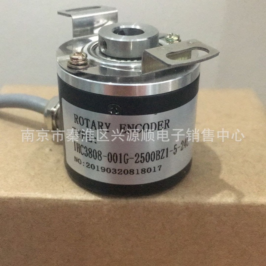 AMC3808-001G-500823-5-24F   AMC3808-001G-500 BZ3-5-24F编码器