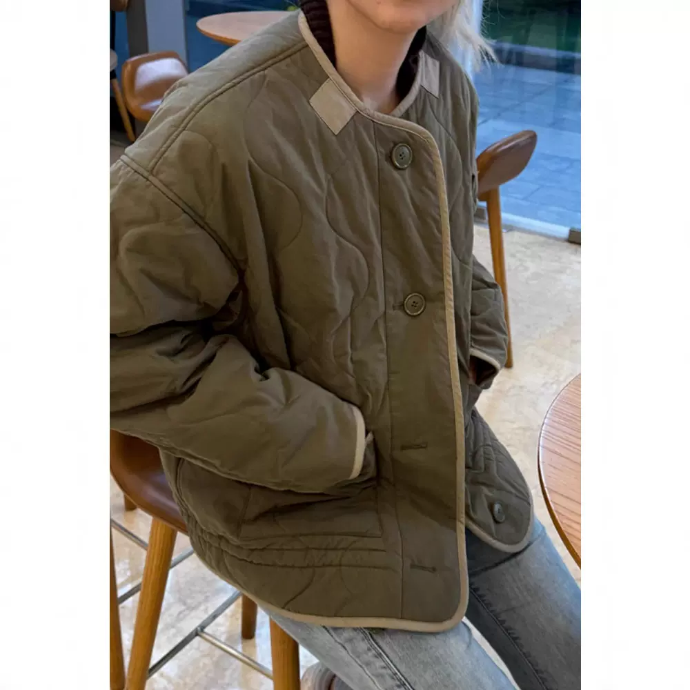 四媛轻盈保暖时髦撞色廓形绗缝棉服外套秋冬慵懒宽松圆领上衣7973