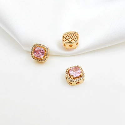 Square Four-Leaf Flower Porous Spacer: Zərgərlik ara hissələri - style-15-pink-zirconium-10mm-gold