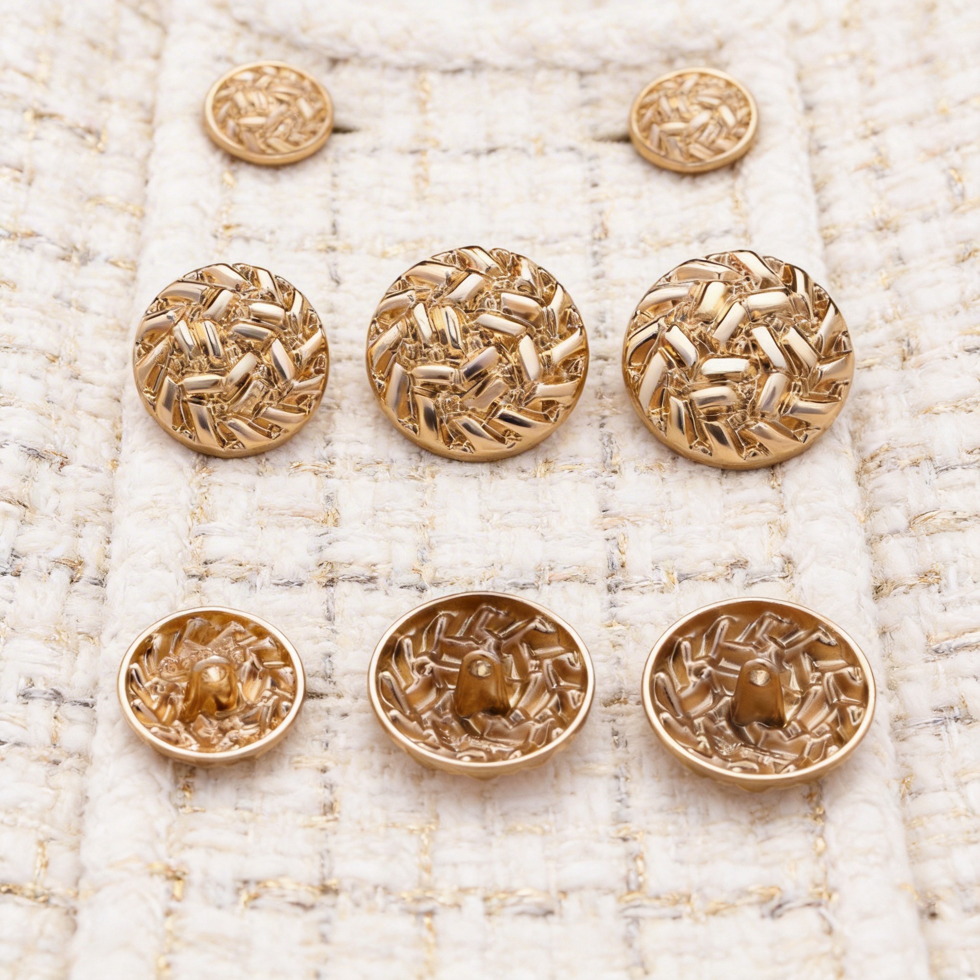 Xiaoxiang medieval Egyptian style metal buttons round embossed gold…