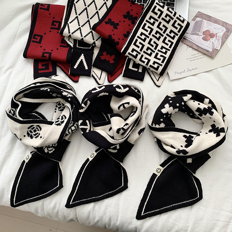 Pequeñas bufandas de orejas bufandas de mujeres otoño y invierno estilo coreano borde biselado dos lados de lana de punto pequeña bufandas de calor cuello