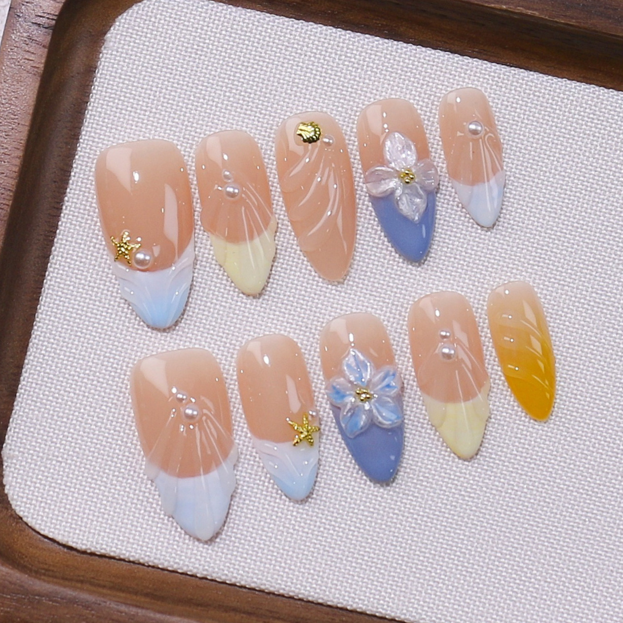 [Colección de manicuras talladas] comercio exterior transfronterizo exclusivamente para usar a mano puro parche de uñas falsas de almendras de estilo europeo y americano