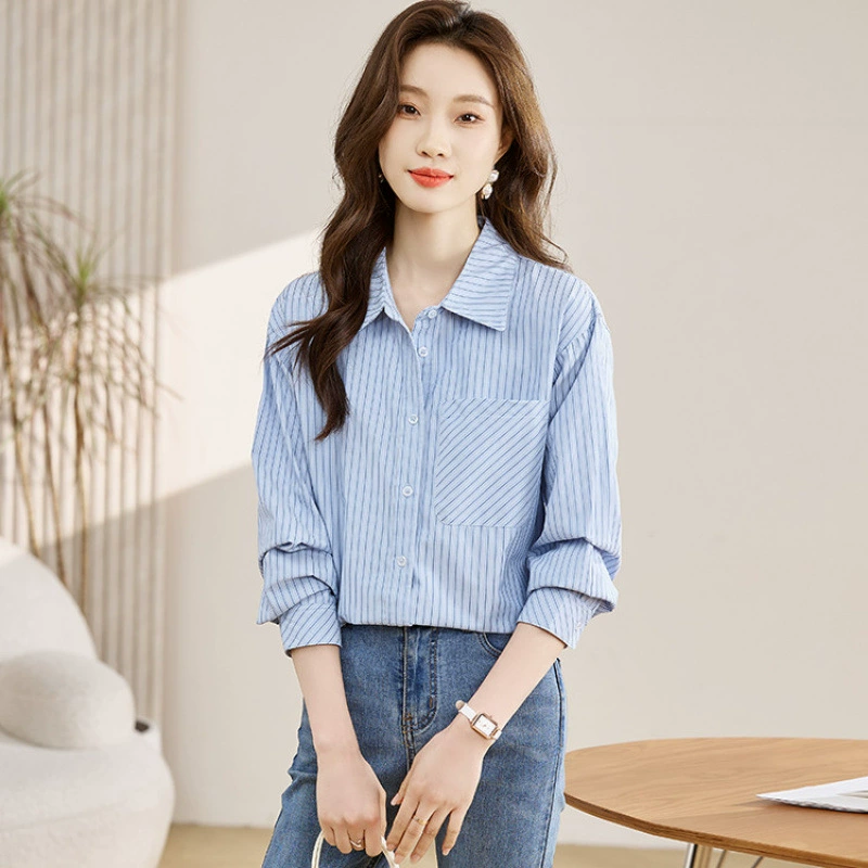 Синяя полосатая рубашка для женщин, весенне-осенний дизайн, нишевая профессиональная многослойная рубашка для поездок на работу.