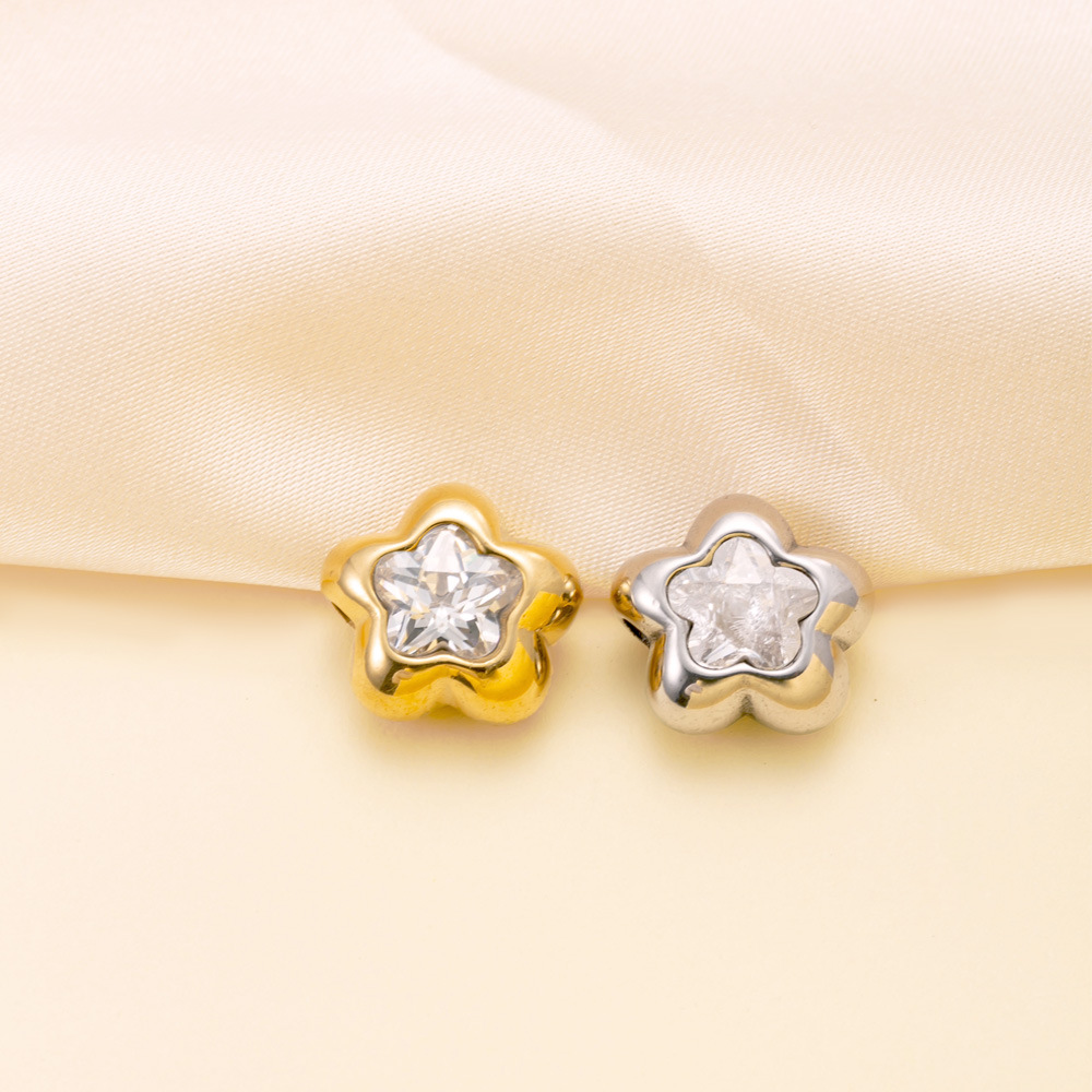 Colgante único Estilo europeo y americano Joyería de acero de titanio Fundición de estrella de cinco puntas Accesorios de diamantes Advanced Sensación no se desvanece Accesorios al por mayor