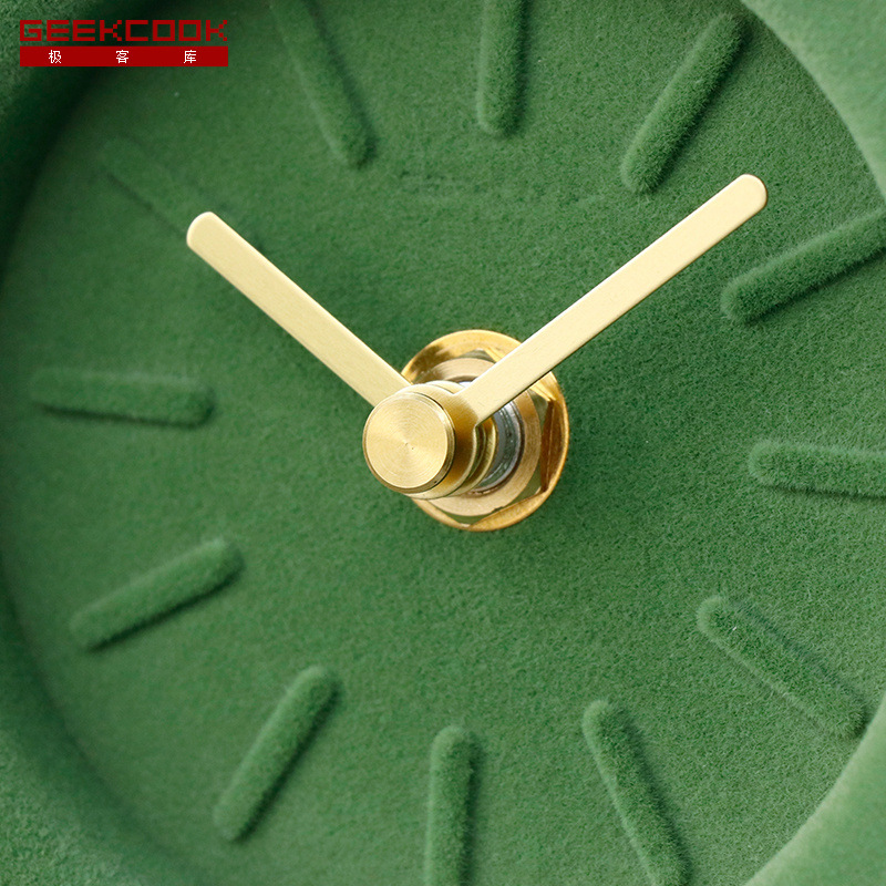 간단한 바탕 화면 장식 시계: 이끼 마크 상위 주문 녹색 창조적 인 북유럽 모델 룸 장식 홈 무음 시계