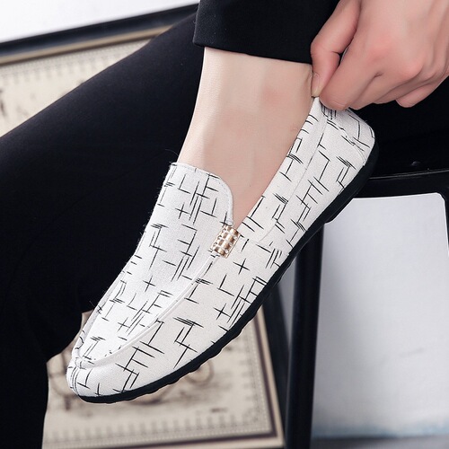2025 New Summer Korean Trend Men's Bean Bag Shoes Spiritual Youth Social Shoes Lazy Shoes Men's Students Versatile