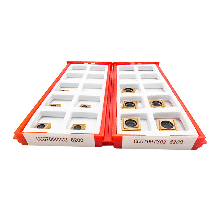 刀粒CCGT09T302 8200 数控刀片 加工钢 不锈钢 现货直接拍