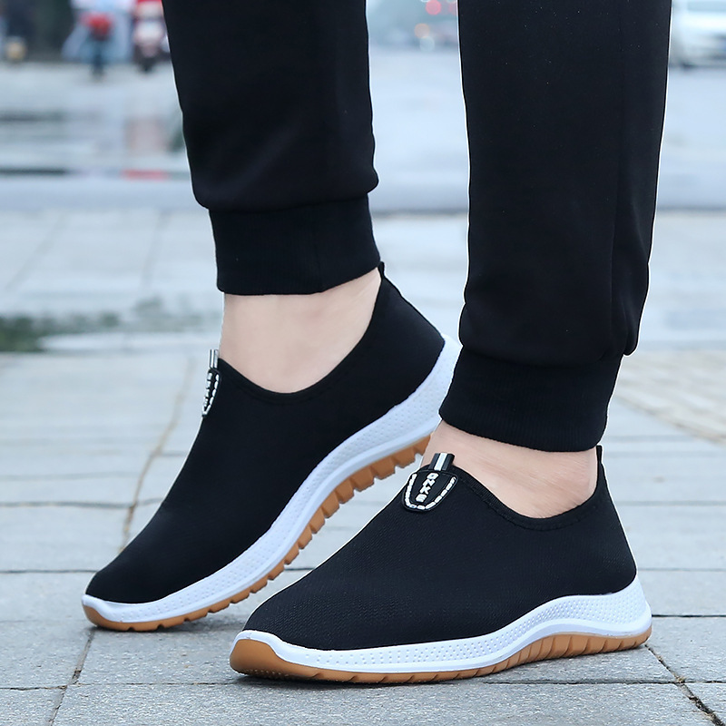 Dropshipping Soft-Soled Men's Shoes Wholesale Round-Toe Cloth Casual Men's Cloth Shoes Sleeves Breathable Black Spring Shoes