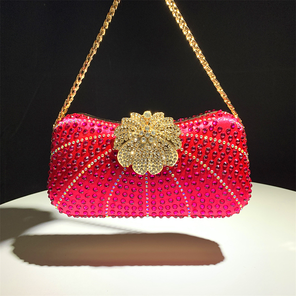 420g Weight Polyester Lining Material Lock clasp Closure Type Chain Strap Type Crossbody Bag, Evening Bag Bags Type Party Occasion Polyester Material Flower Pattern All Seasons Season Women's Gender Diamond Design Elegant Style Shell Shape Gold, Silver, Black Color Gold Silver Black Polyester Flower Shell Evening Bags 19