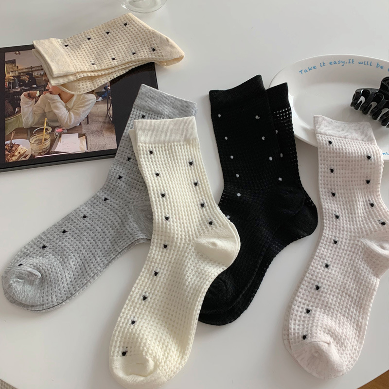 Socks women's spring and summer socks thin dot mesh socks waffle medium tube wave dot JK wind Zhuji socks cotton Socks women's spring and summer socks thin dot mesh socks waffle medium tube wave dot JK wind Zhuji socks cotton