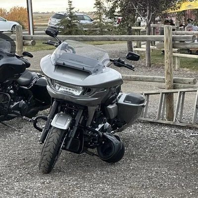 Glide, Motorcycle front windshield