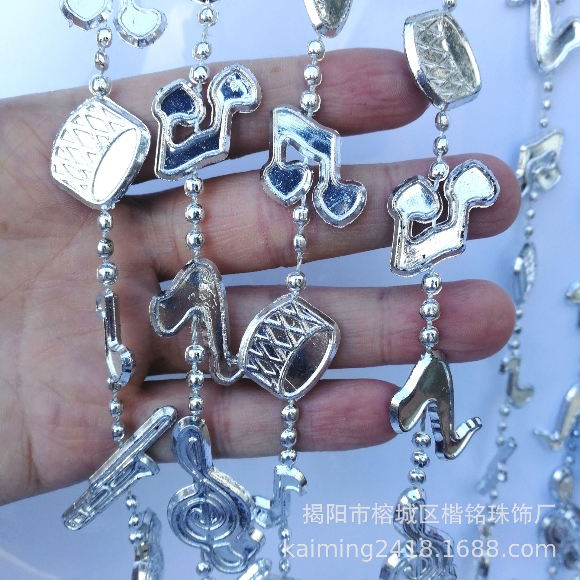 ����ֱ��ʥ����������� ʥ����װ��������� �ɶ�װ������