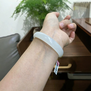 Jinyutang Xinjiang Exquisite Hetian Jade White Jade Bracelet Has a Delicate Structure and Good Whiteness Without Diversity